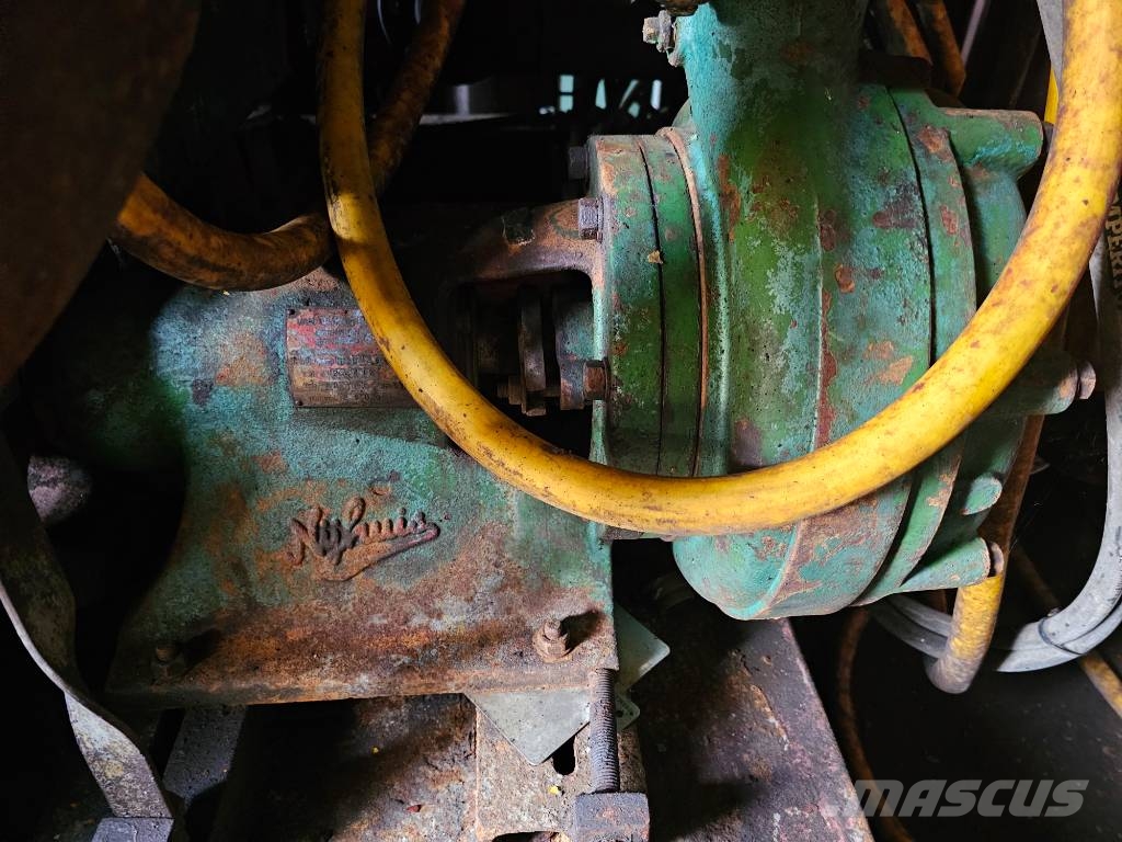 IHC 12'' Caterpillar كراكات