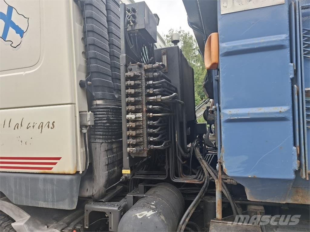 Volvo FM12-VTA4211-8X2 شاحنات قلابة