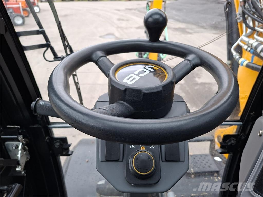 JCB HYDRADIG 110W PYÖRITTÄJÄLLÄ Wheeled excavators