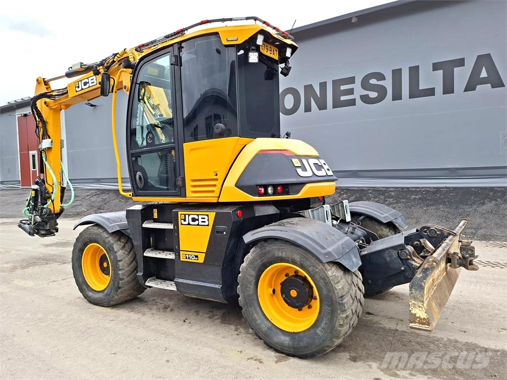 JCB HYDRADIG 110W PYÖRITTÄJÄLLÄ Wheeled excavators