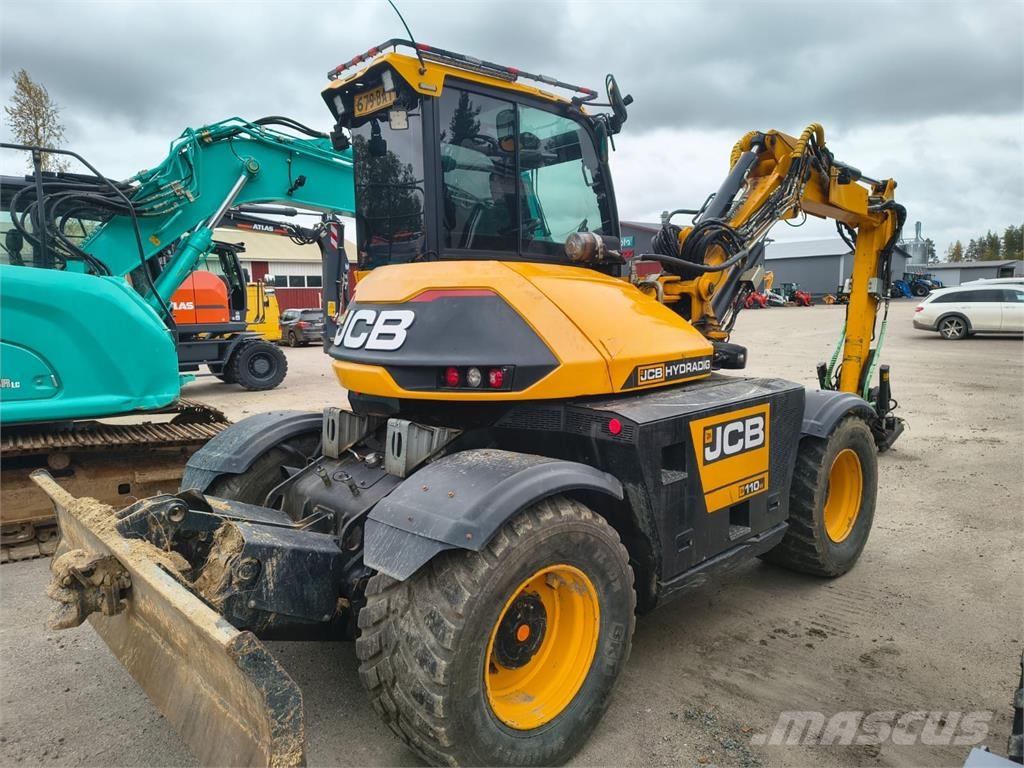 JCB HYDRADIG 110W PYÖRITTÄJÄLLÄ Pyöräkaivukoneet