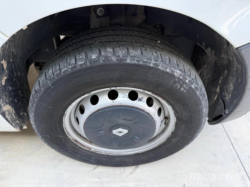 Renault Master 35.130 Kastenwagen Euro 6b Klima Sanduk kombiji