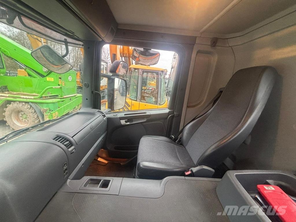 Scania P 360 شاحنات الرافعات الخطافية