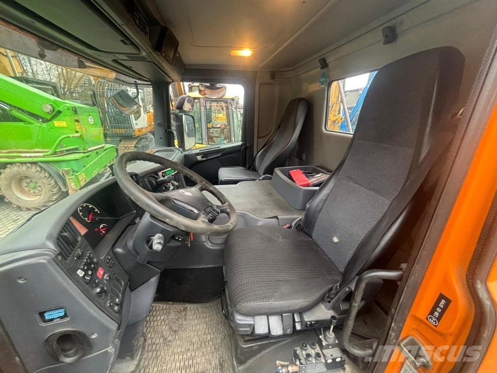 Scania P 360 شاحنات الرافعات الخطافية