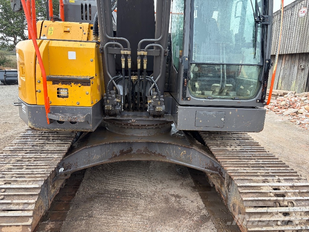 Volvo ECR 235 E Bagri goseničarji