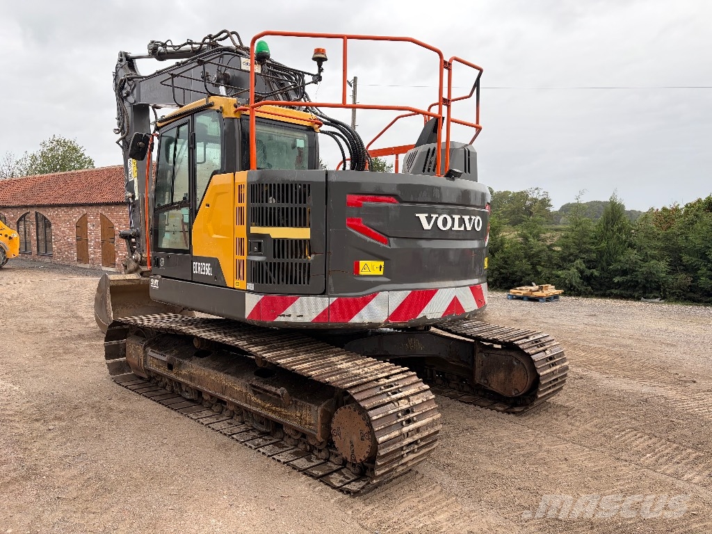 Volvo ECR 235 E Bagri goseničarji