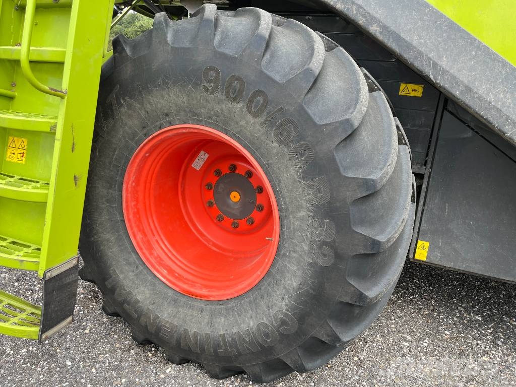 CLAAS Lexion 650 Θεριζοαλωνιστικές μηχανές