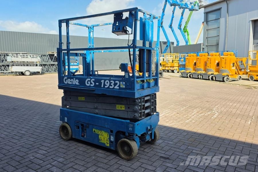 Genie GS1932 Electric, Working Height 7.8 m, 227kg Capac Saxliftar