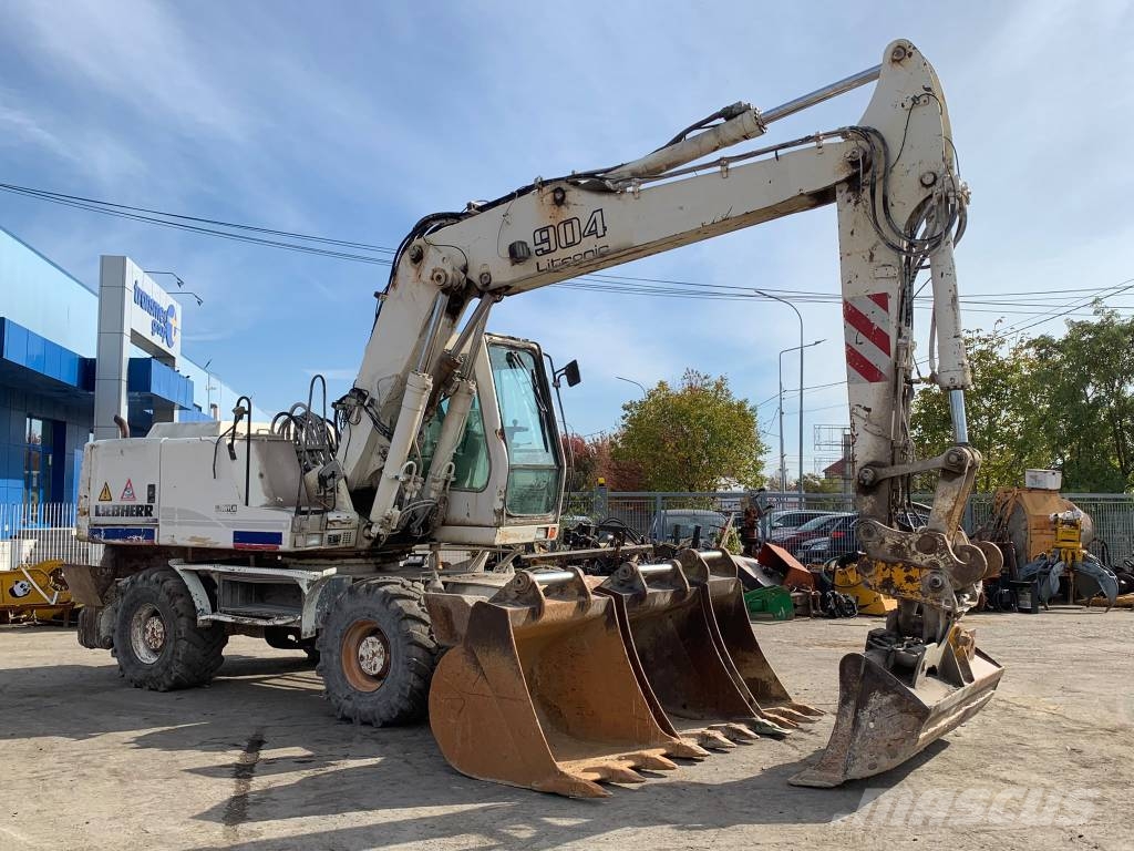 Liebherr A 904 Litronic حفارات بعجل