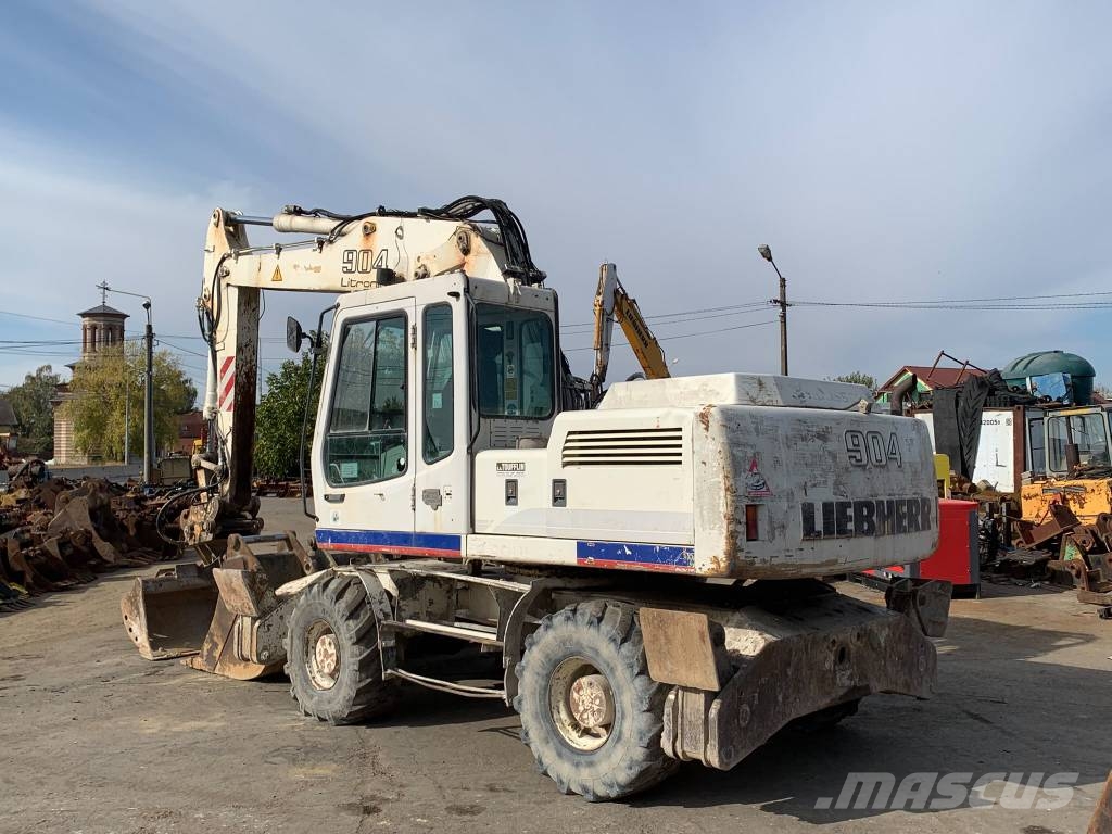 Liebherr A 904 Litronic حفارات بعجل