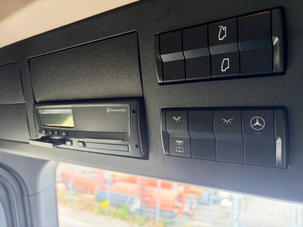 Mercedes-Benz Actros 2545 Truck Tractor Units