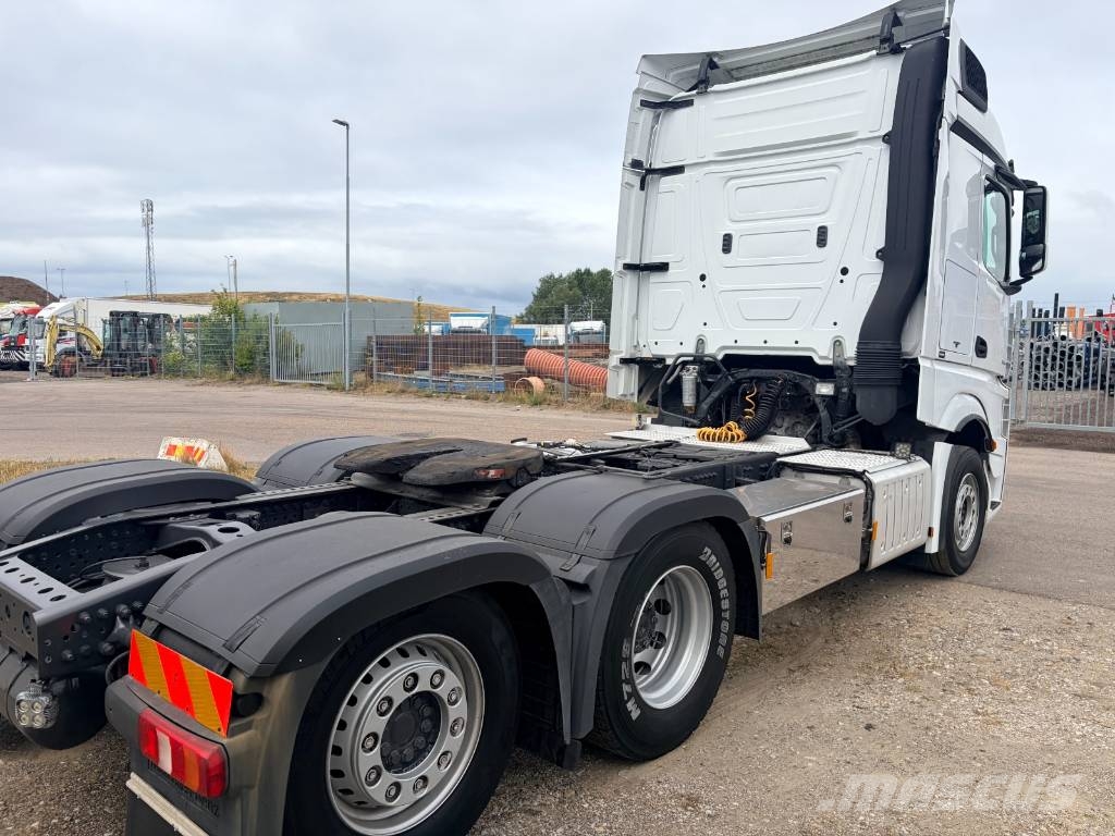Mercedes-Benz Actros 2545 Truck Tractor Units