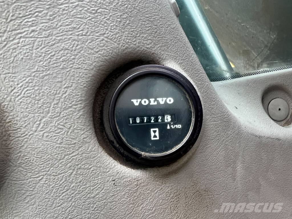 Volvo EC 380 E L Bageri guseničari