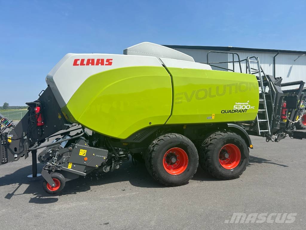 CLAAS Quadrant 5300 FC Evolution Tandem Kanttipaalaimet