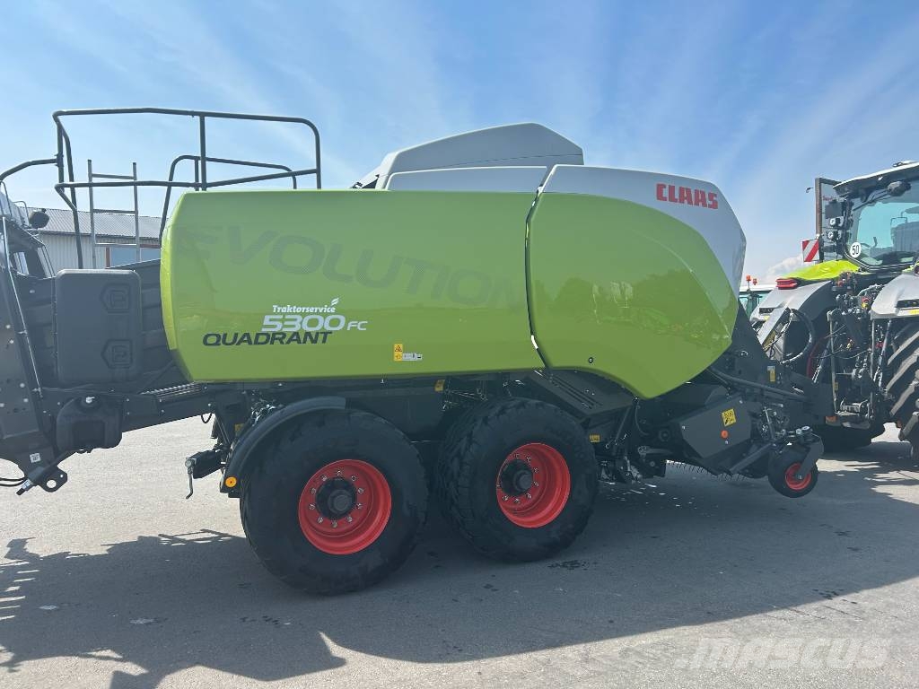 CLAAS Quadrant 5300 FC Evolution Tandem Kanttipaalaimet