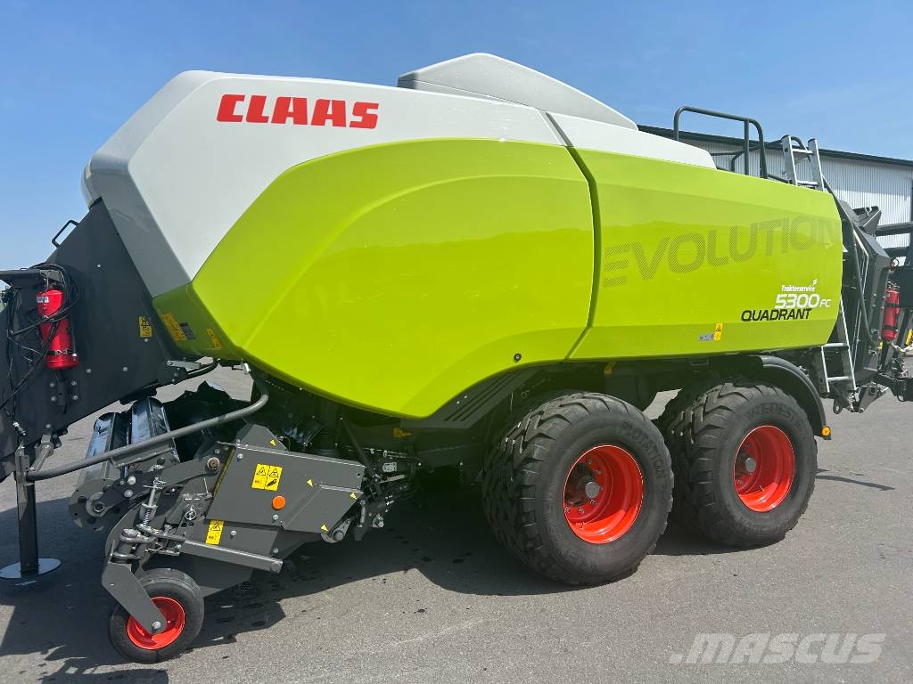 CLAAS Quadrant 5300 FC Evolution Tandem Kanttipaalaimet