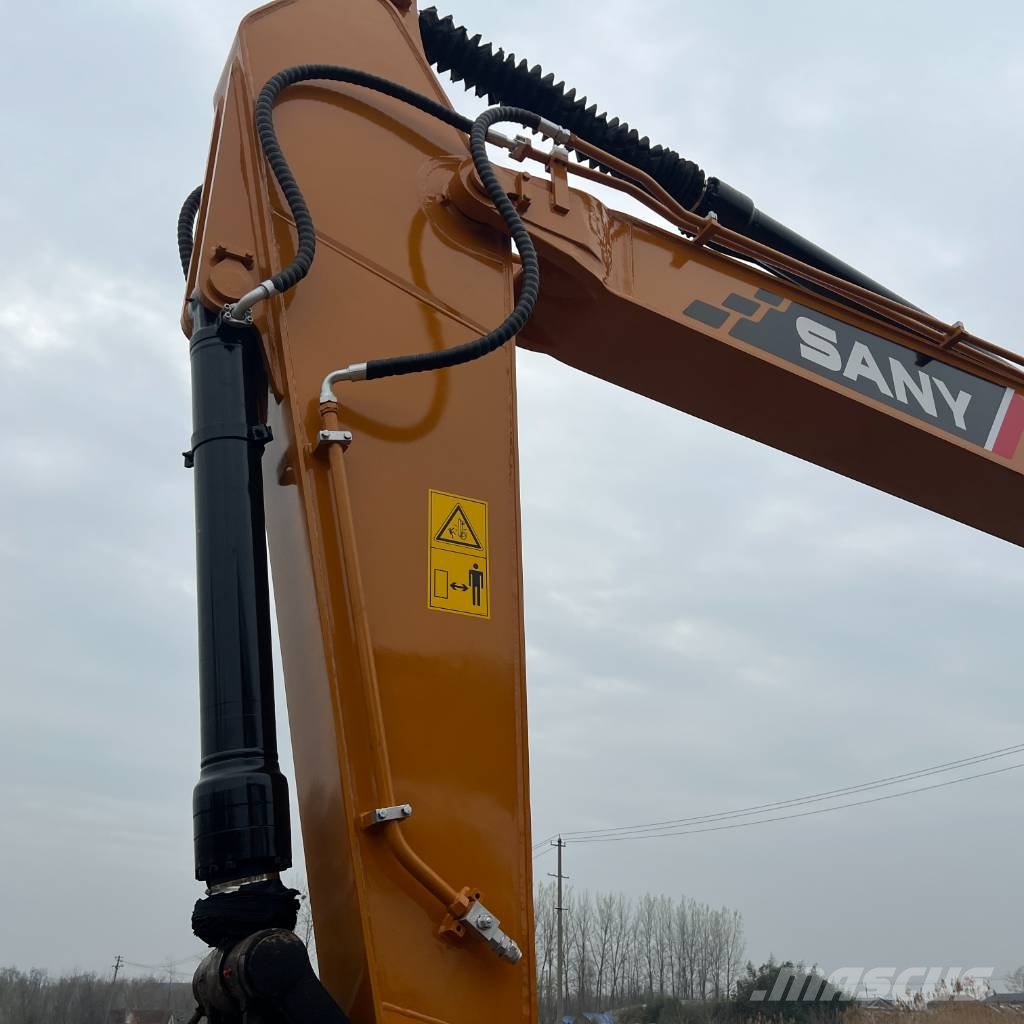 Sany SY 215 C Kāpurķēžu ekskavatori