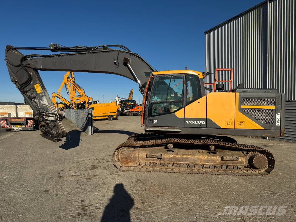 Volvo EC 250 EL Гусеничные экскаваторы