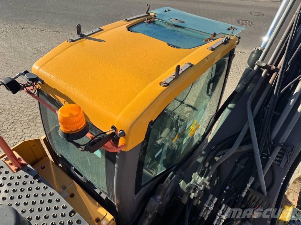 Volvo EC 250 EL Гусеничные экскаваторы