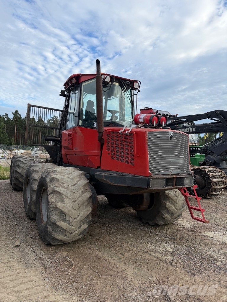 Valmet 890 Kuormatraktorit