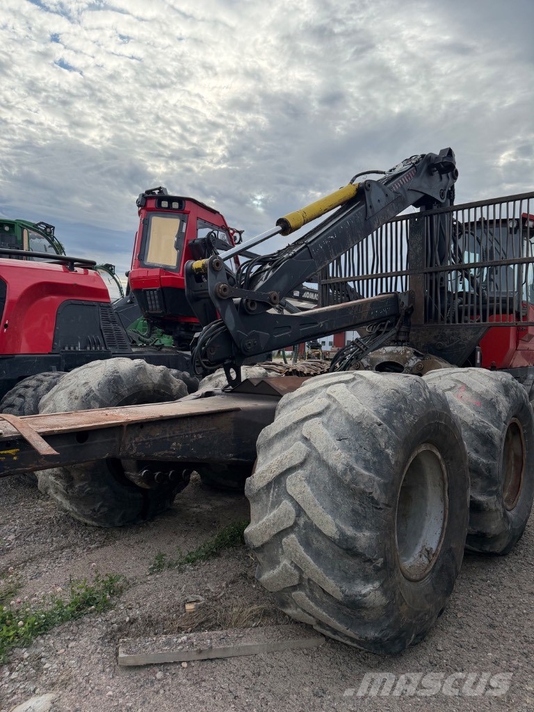Valmet 890 Kuormatraktorit
