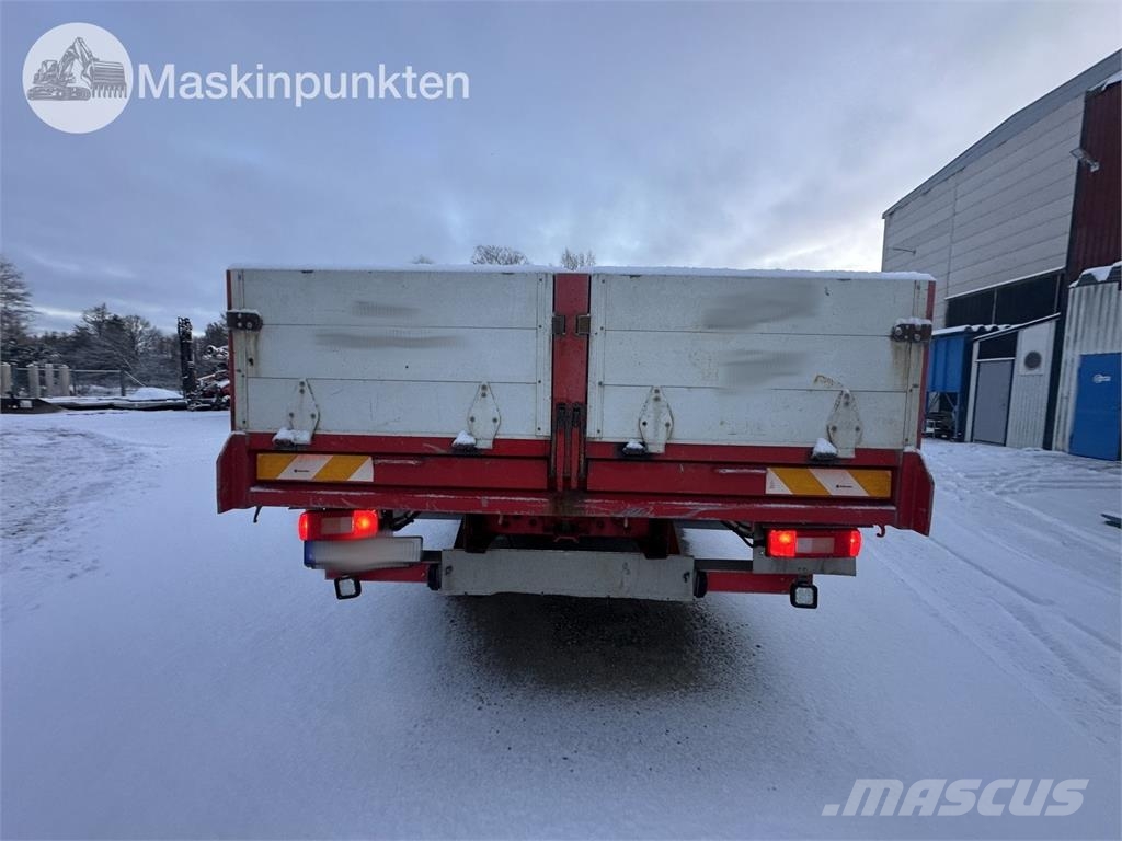 Volvo FM9 6X2 平板栏板货车