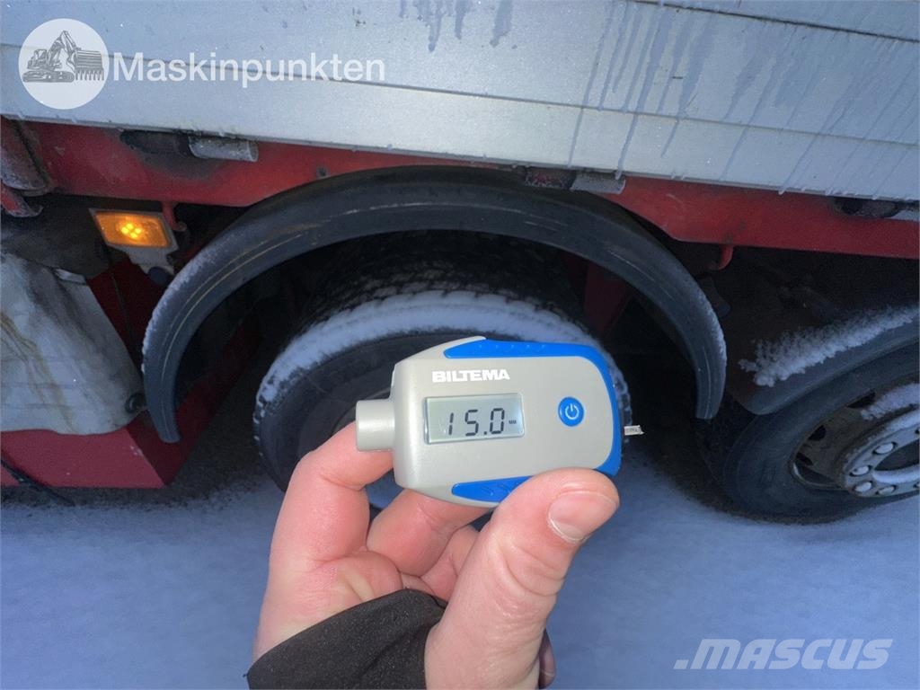 Volvo FM9 6X2 平板栏板货车