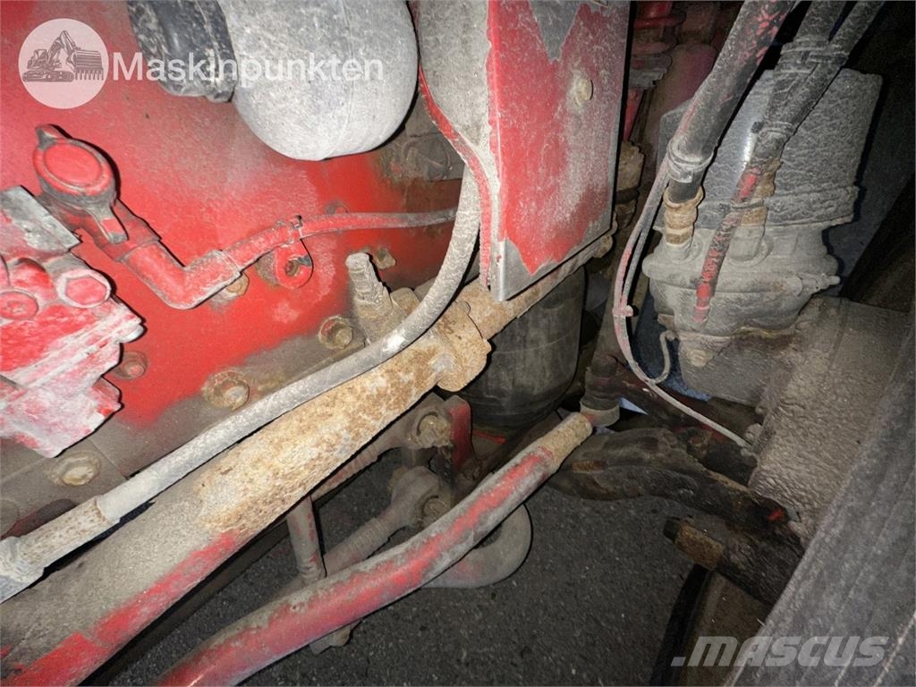 Volvo FM9 6X2 平板栏板货车