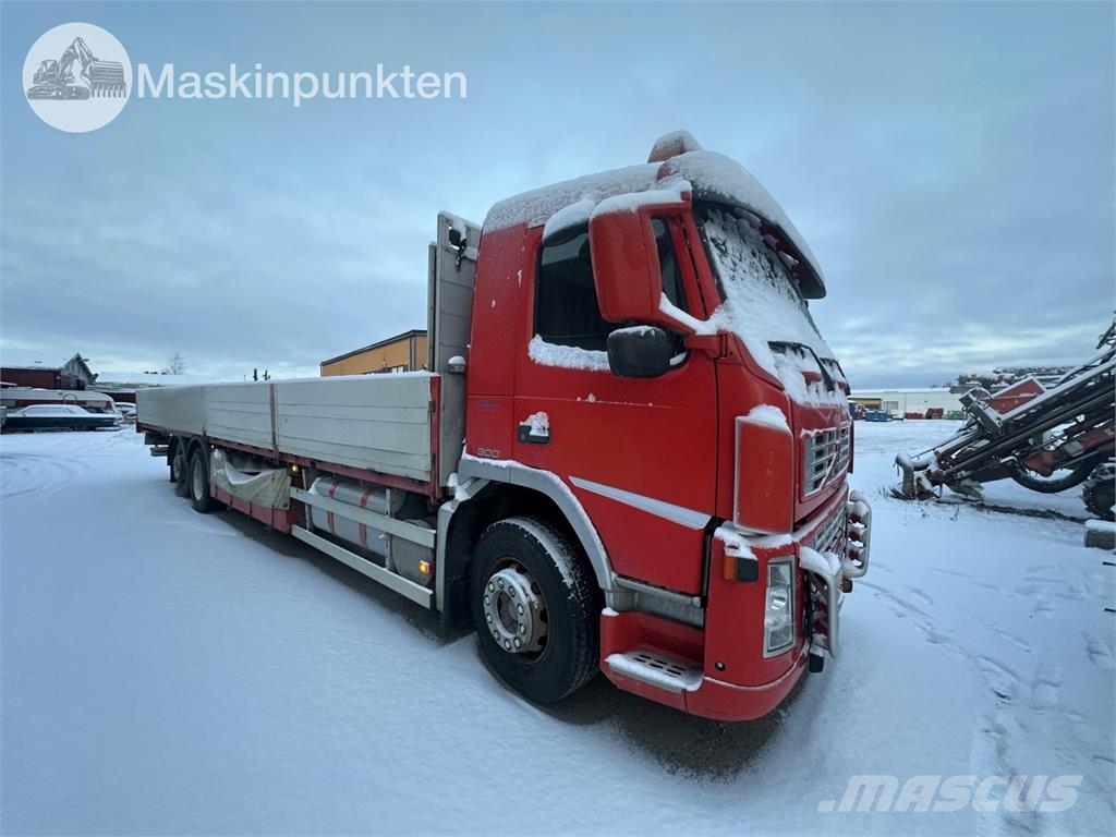 Volvo FM9 6X2 平板栏板货车