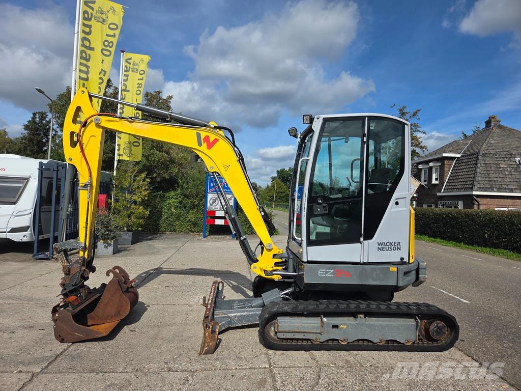 Wacker Neuson EZ36 met kantelbak en dieplepel Mini rýpadlá < 7t