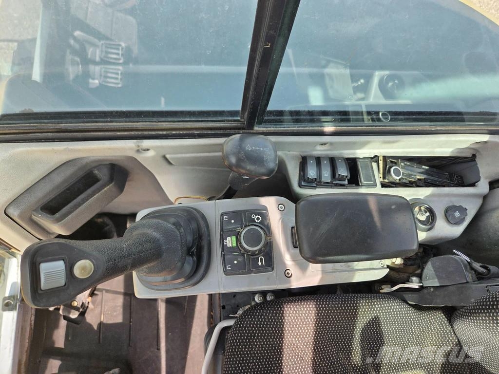 Wacker Neuson EZ36 met kantelbak en dieplepel Mini rýpadlá < 7t