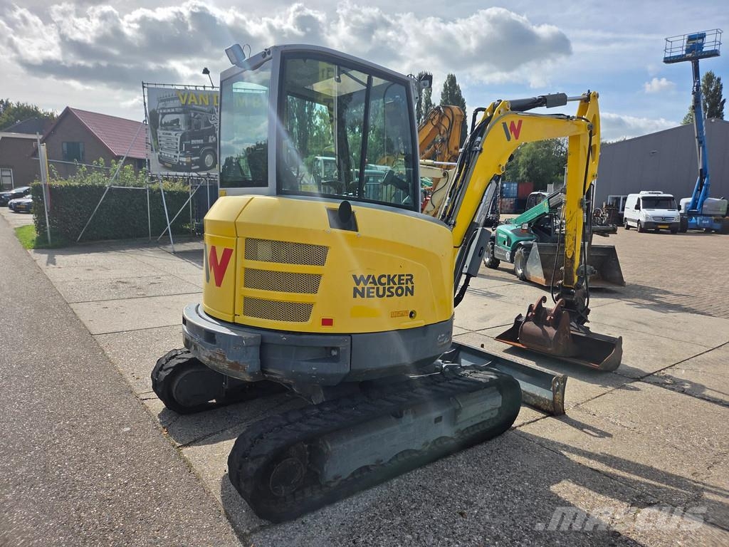 Wacker Neuson EZ36 met kantelbak en dieplepel Міні-екскаватори < 7т
