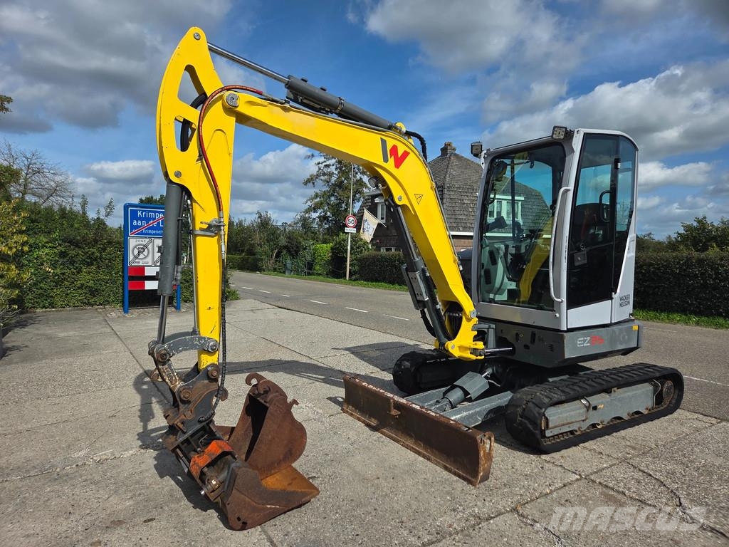 Wacker Neuson EZ36 met kantelbak en dieplepel Міні-екскаватори < 7т