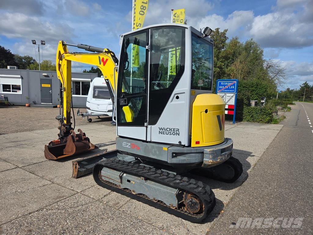 Wacker Neuson EZ36 met kantelbak en dieplepel Mini rýpadlá < 7t