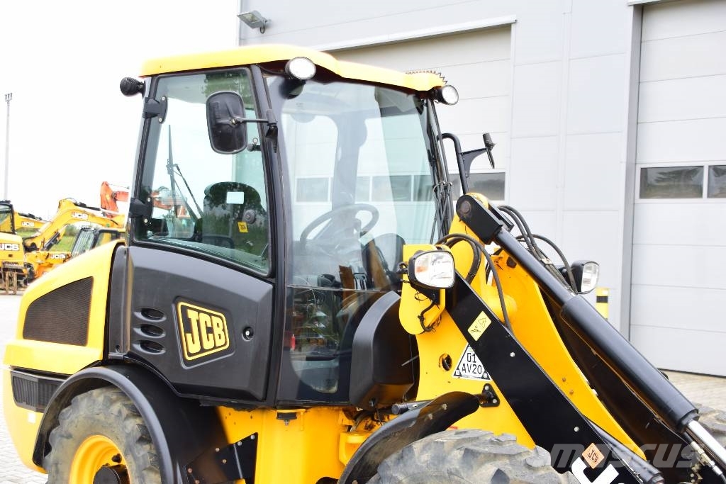 JCB 406 407 409 Cargadoras sobre ruedas