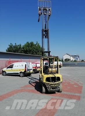 Hyster H 35 FT LPG forklifts