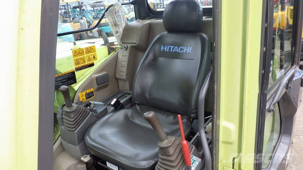 Hitachi ZX 75 US-3 حفارات وسط 7 طن - 12 طن