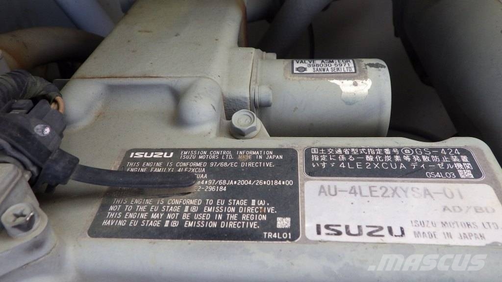 Hitachi ZX 75 US-3 حفارات وسط 7 طن - 12 طن