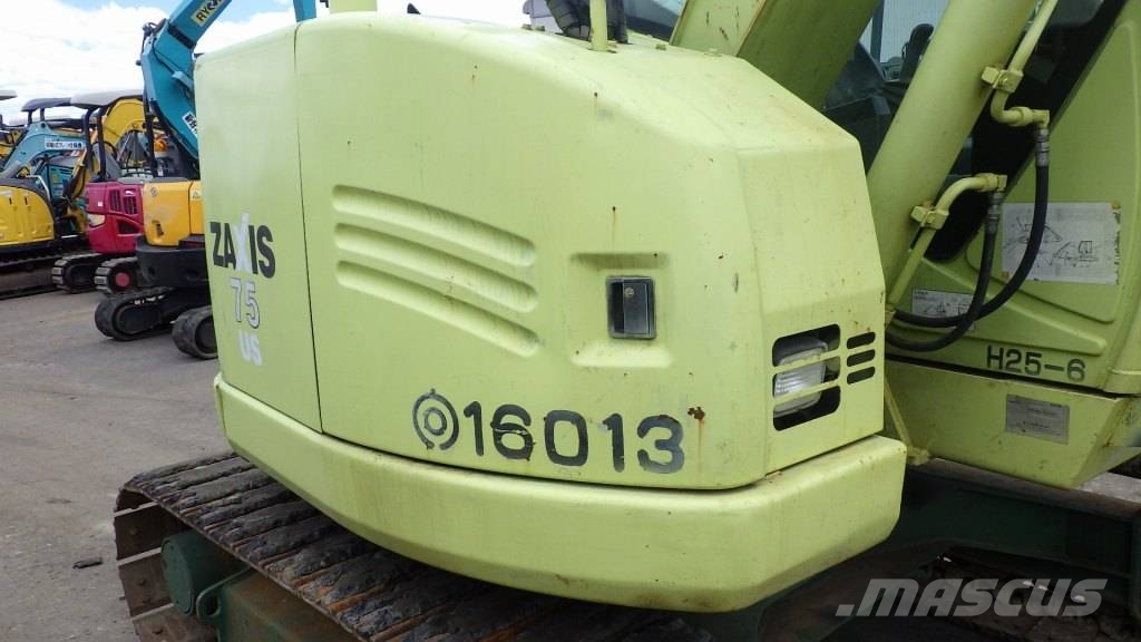 Hitachi ZX 75 US-3 حفارات وسط 7 طن - 12 طن