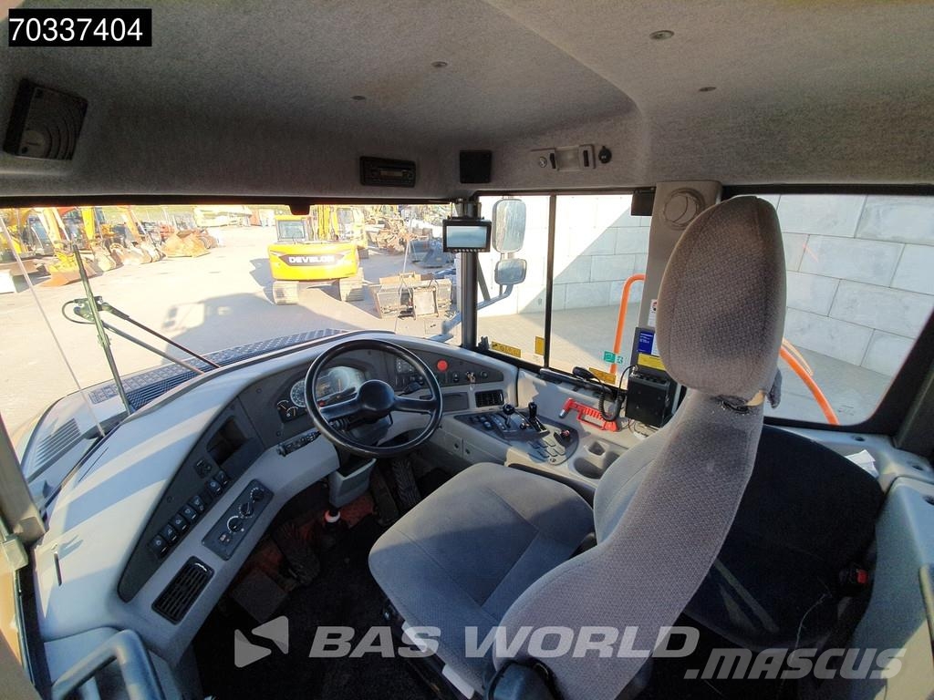 Volvo A30 G 鉸接式起吊車