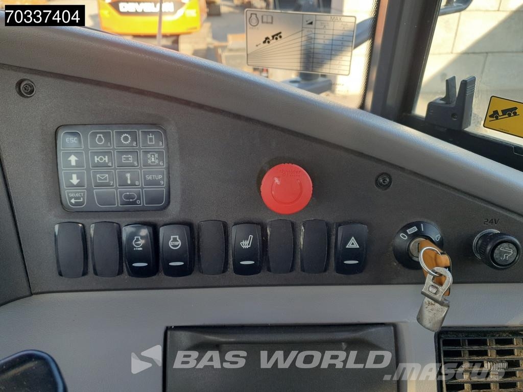 Volvo A30 G 鉸接式起吊車