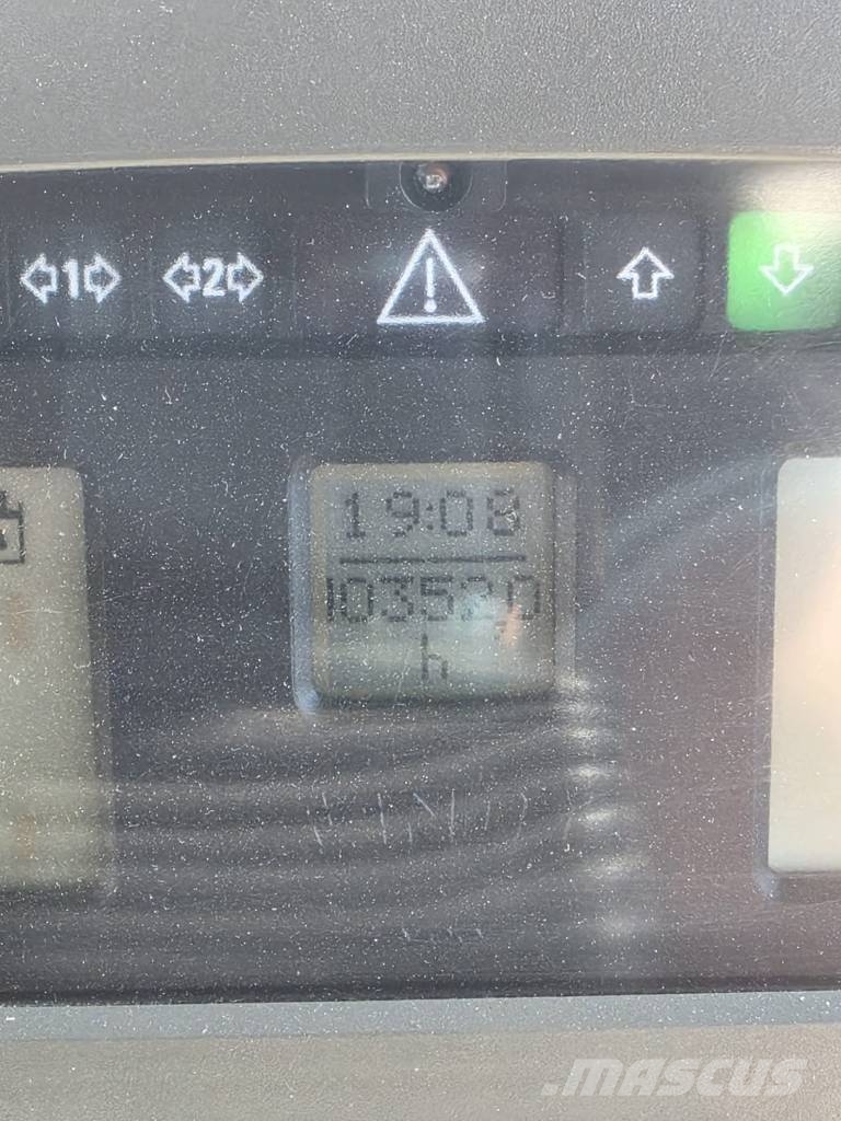 Fendt Vario 820 Трактори