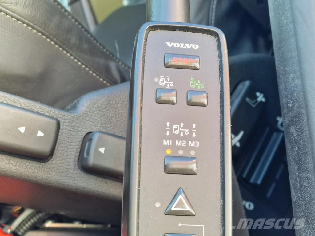 Volvo FH 13.500 Globetrotter 6x2 - Full air - I parkcool Sadulveokid