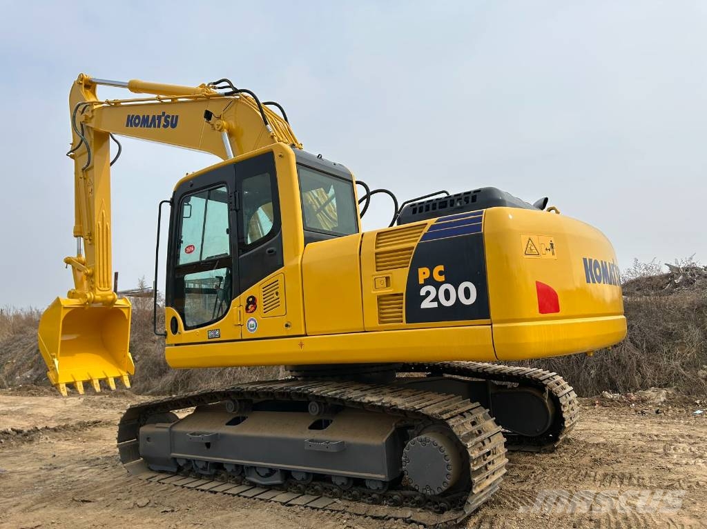 Komatsu PC 200-8 Гусеничные экскаваторы