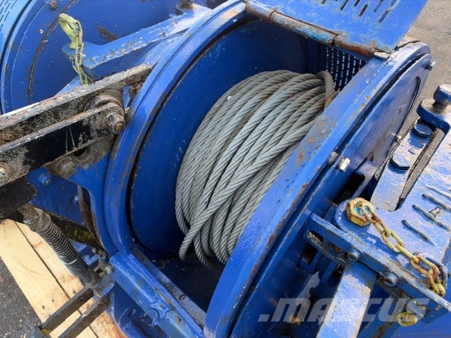 Poclain STAFFA HYDRAULIC DUBLE WINCH MAS 2200 KG Merenduse käigukastid