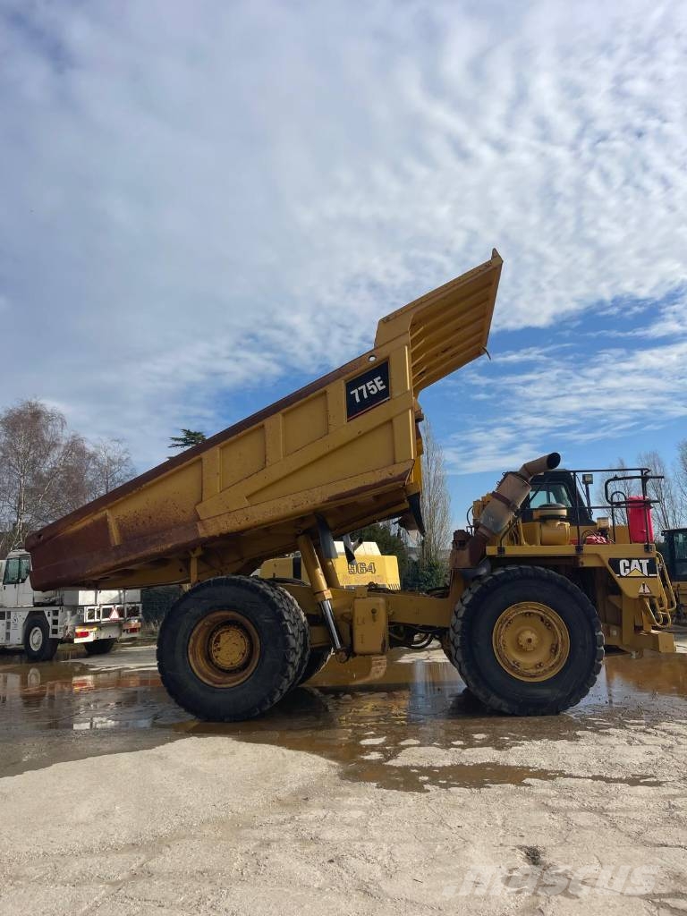 CAT 775 E Άκαμπτα Dumper με ανατρεπόμενο κάδο