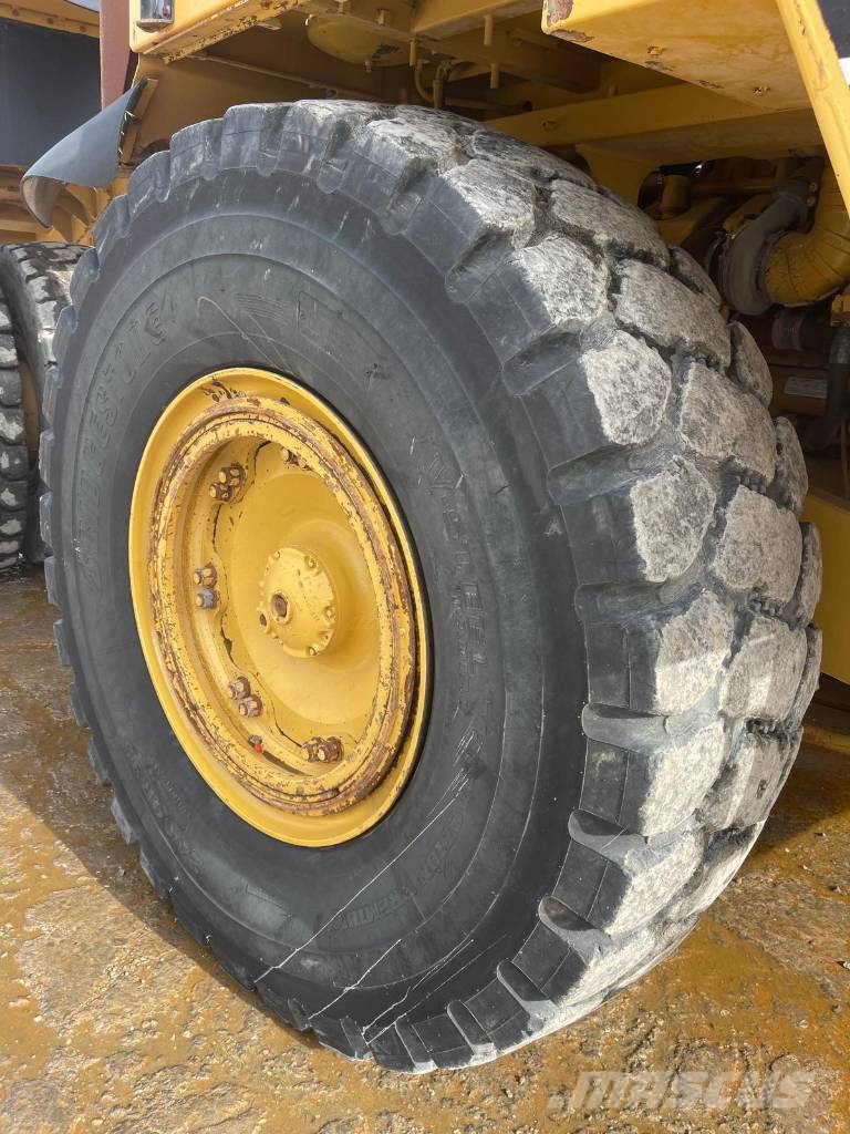 CAT 775 E Άκαμπτα Dumper με ανατρεπόμενο κάδο