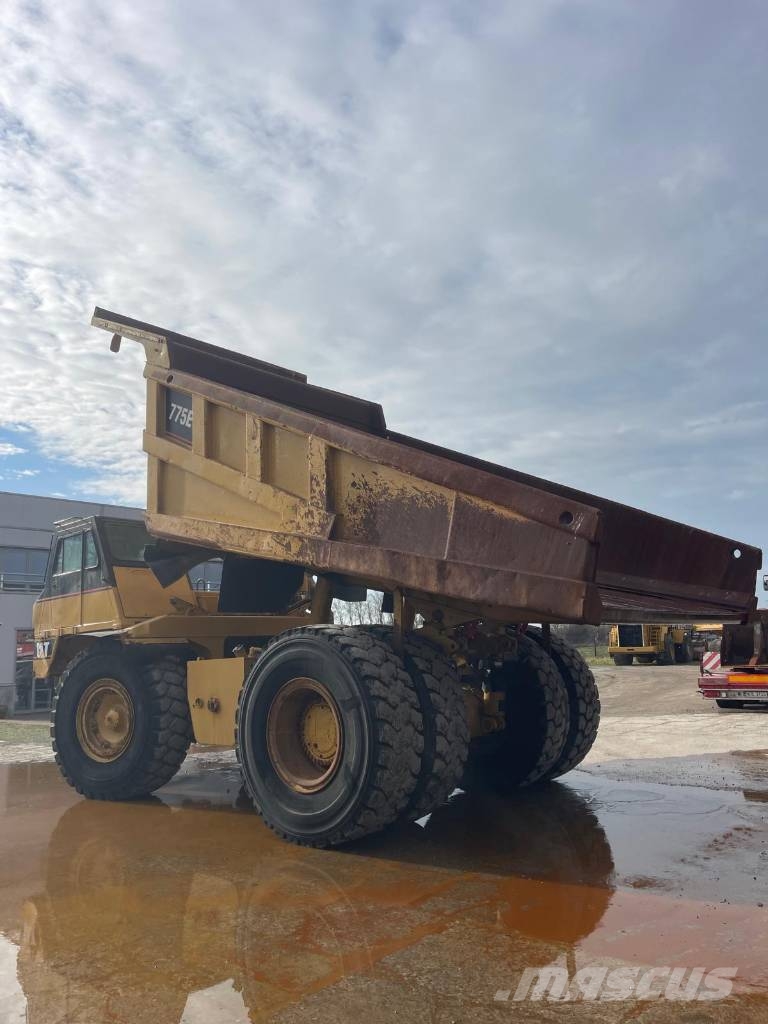 CAT 775 E Άκαμπτα Dumper με ανατρεπόμενο κάδο