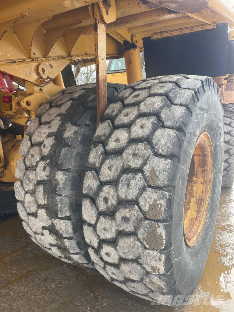 CAT 775 E Άκαμπτα Dumper με ανατρεπόμενο κάδο