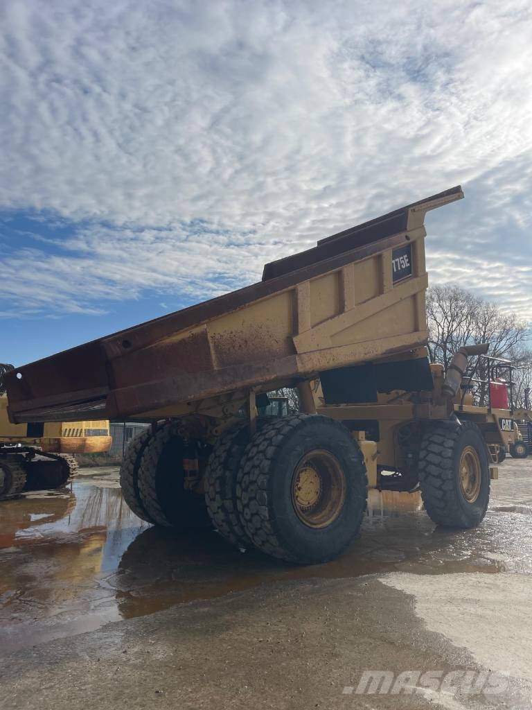 CAT 775 E Άκαμπτα Dumper με ανατρεπόμενο κάδο